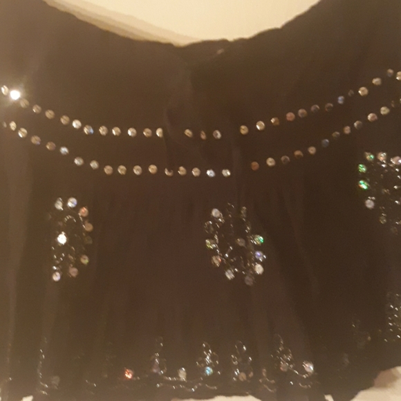 NEELAM SEQUINED MINI SKIRT - Picture 3 of 4